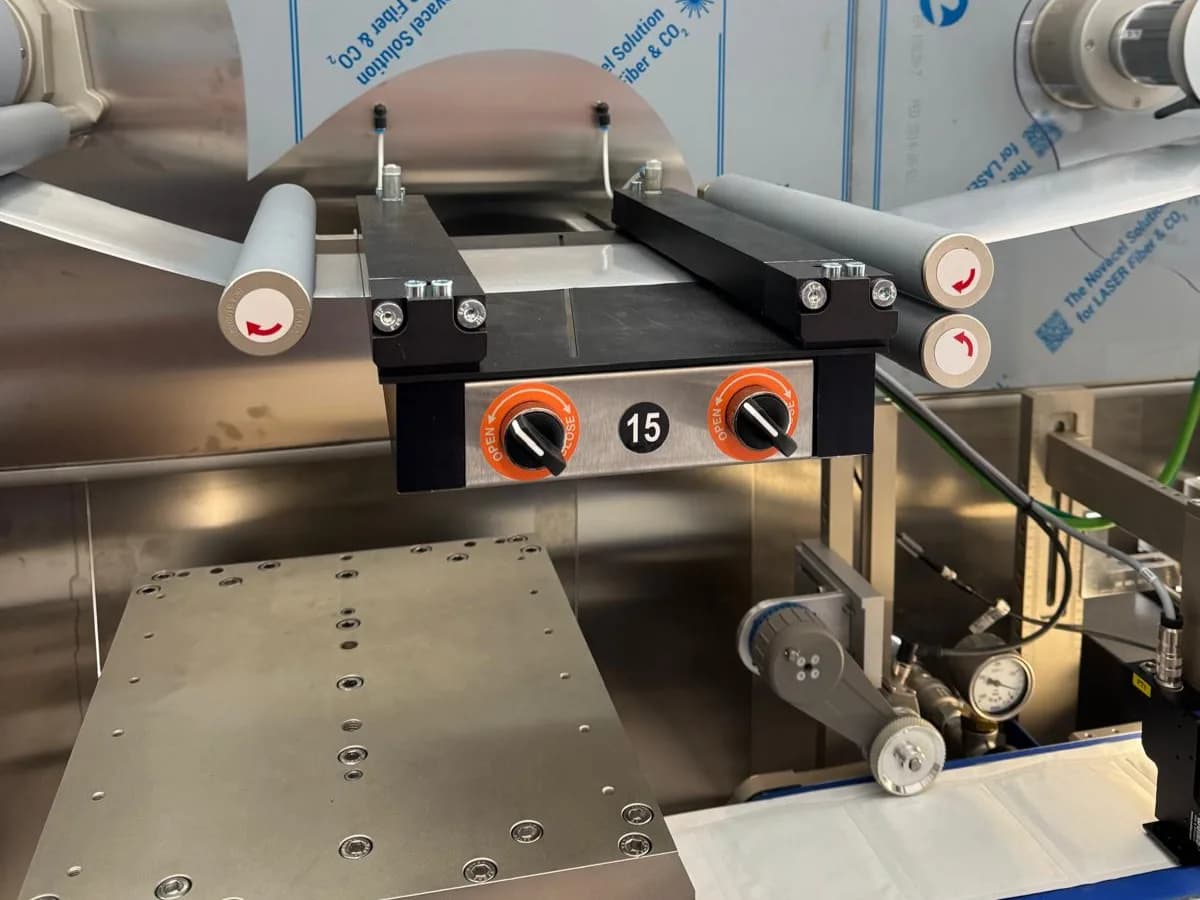 Film Cutting & Pouching - 4